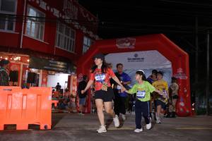 BIB: 4527, 4529
                            <button type="button" onclick="openModal(26263897)" class="btn btn-primary btn-sm float-right btn-popup" data-toggle="modal" data-target=".modal-high-quality">
                        <i class="fas fa-shopping-cart"></i> Add to Cart
                    </button>
                                            <button type="button" onclick="isThisMe(26263897, true)" class="btn btn-success btn-sm float-right btn-popup btn-isme hidden" data-toggle="tooltip" data-placement="bottom" title="นี่คือรูปของคุณใช่ไหม คลิกที่นี่เพื่อเอาเข้าอัลบั้ม">
                        <i class="fas fa-plus"></i> Add to album
                    </button>
                    <button type="button" onclick="isThisMe(26263897, false)" class="btn btn-warning btn-sm float-right btn-popup btn-isnotme hidden">
                        <i class="fas fa-ban"></i> Remove from album
                    </button>